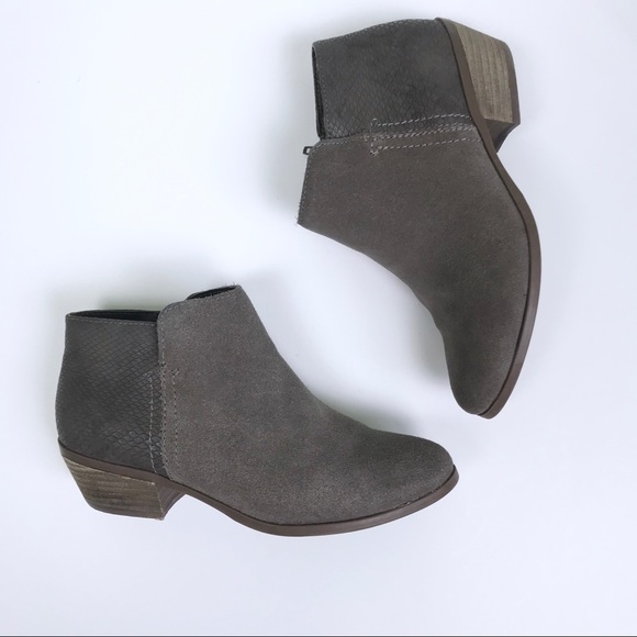 nina ankle boots